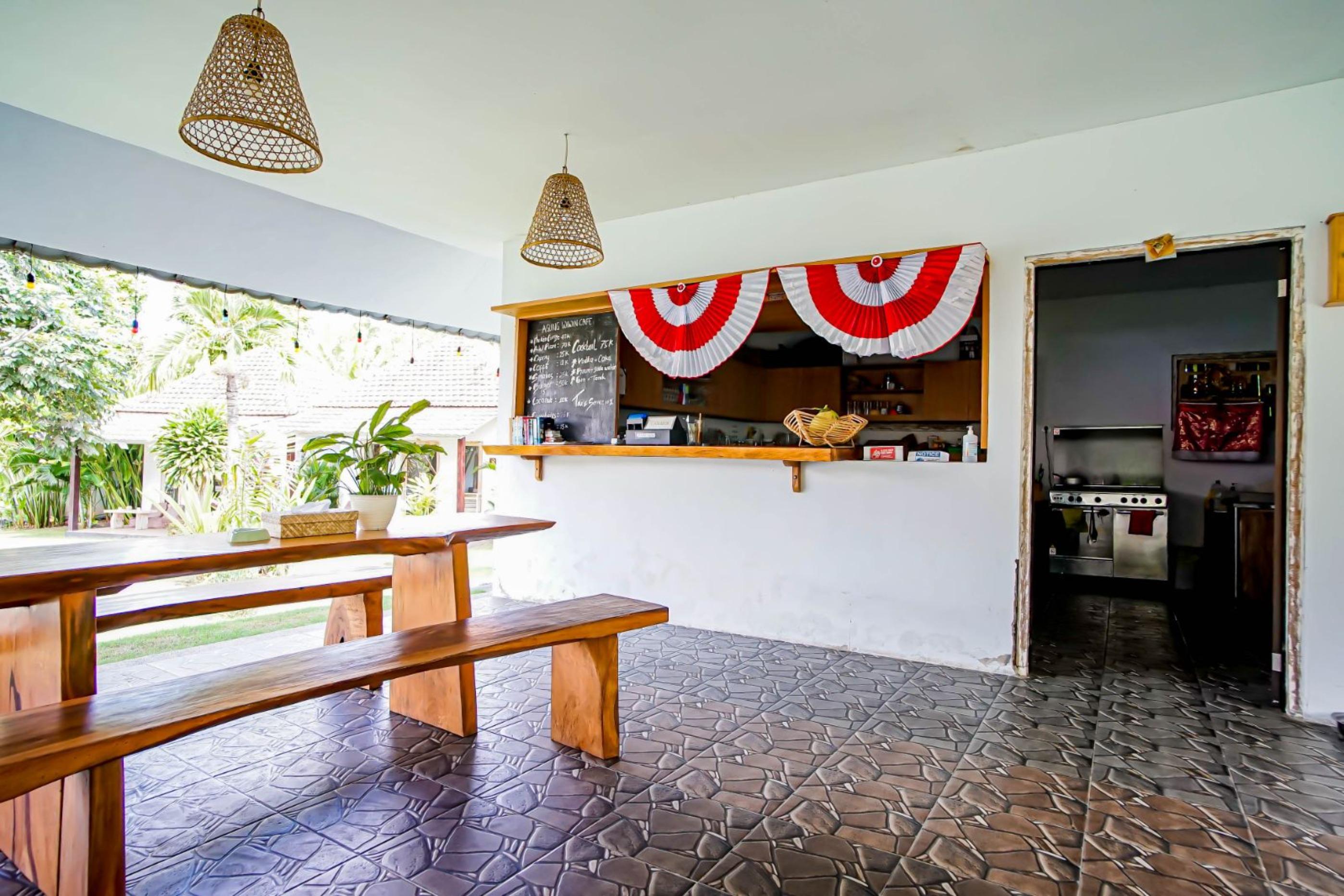 Agung Wiwin Homestay & Restaurant Mengwi Экстерьер фото