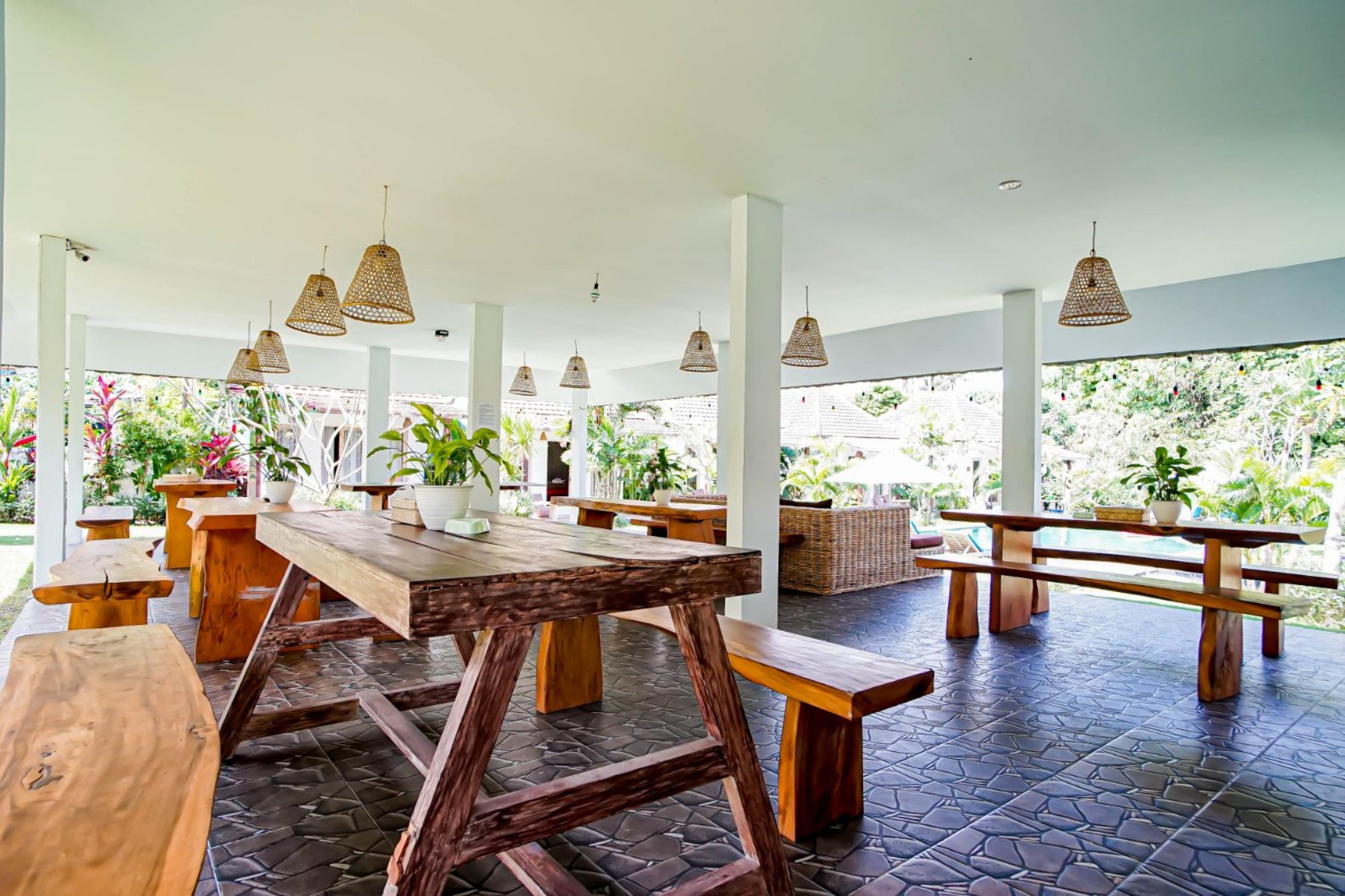 Agung Wiwin Homestay & Restaurant Mengwi Экстерьер фото