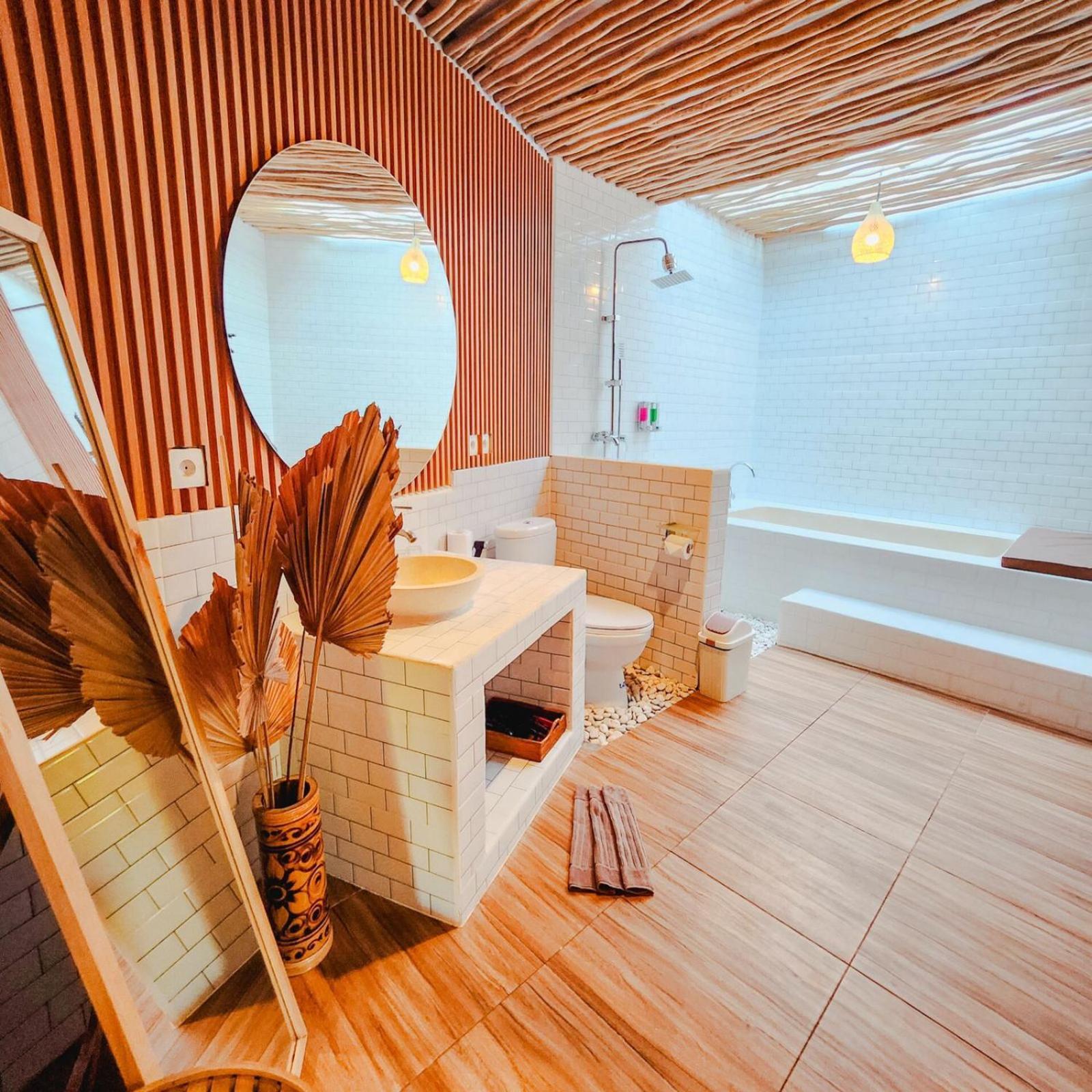 Agung Wiwin Homestay & Restaurant Mengwi Экстерьер фото