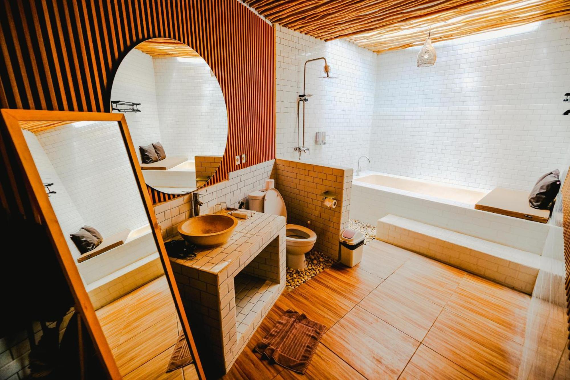 Agung Wiwin Homestay & Restaurant Mengwi Экстерьер фото