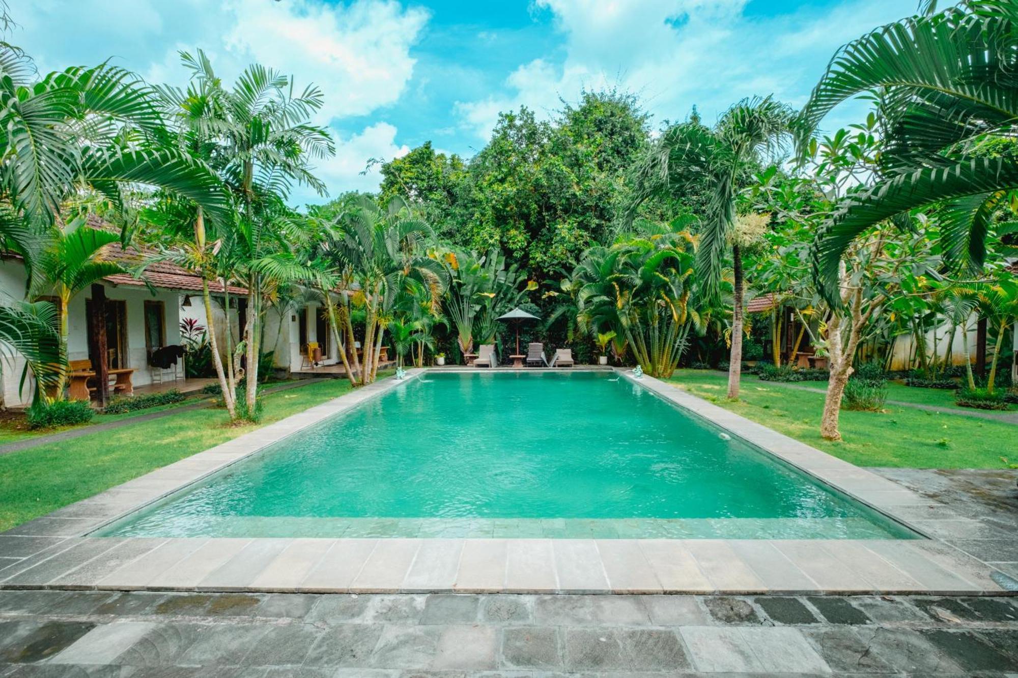Agung Wiwin Homestay & Restaurant Mengwi Экстерьер фото