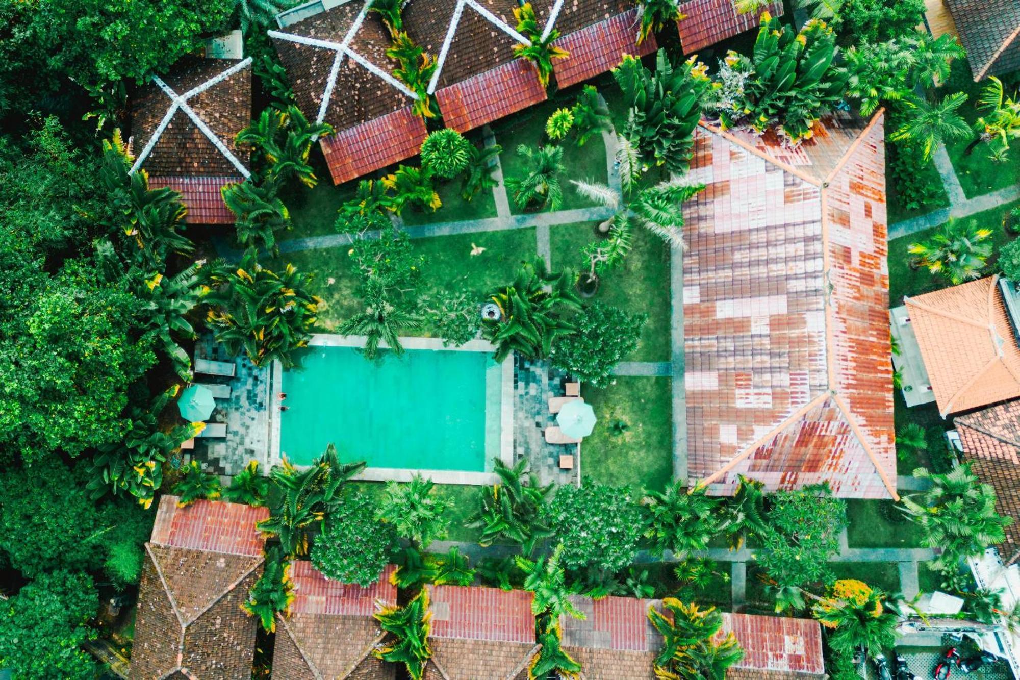 Agung Wiwin Homestay & Restaurant Mengwi Экстерьер фото